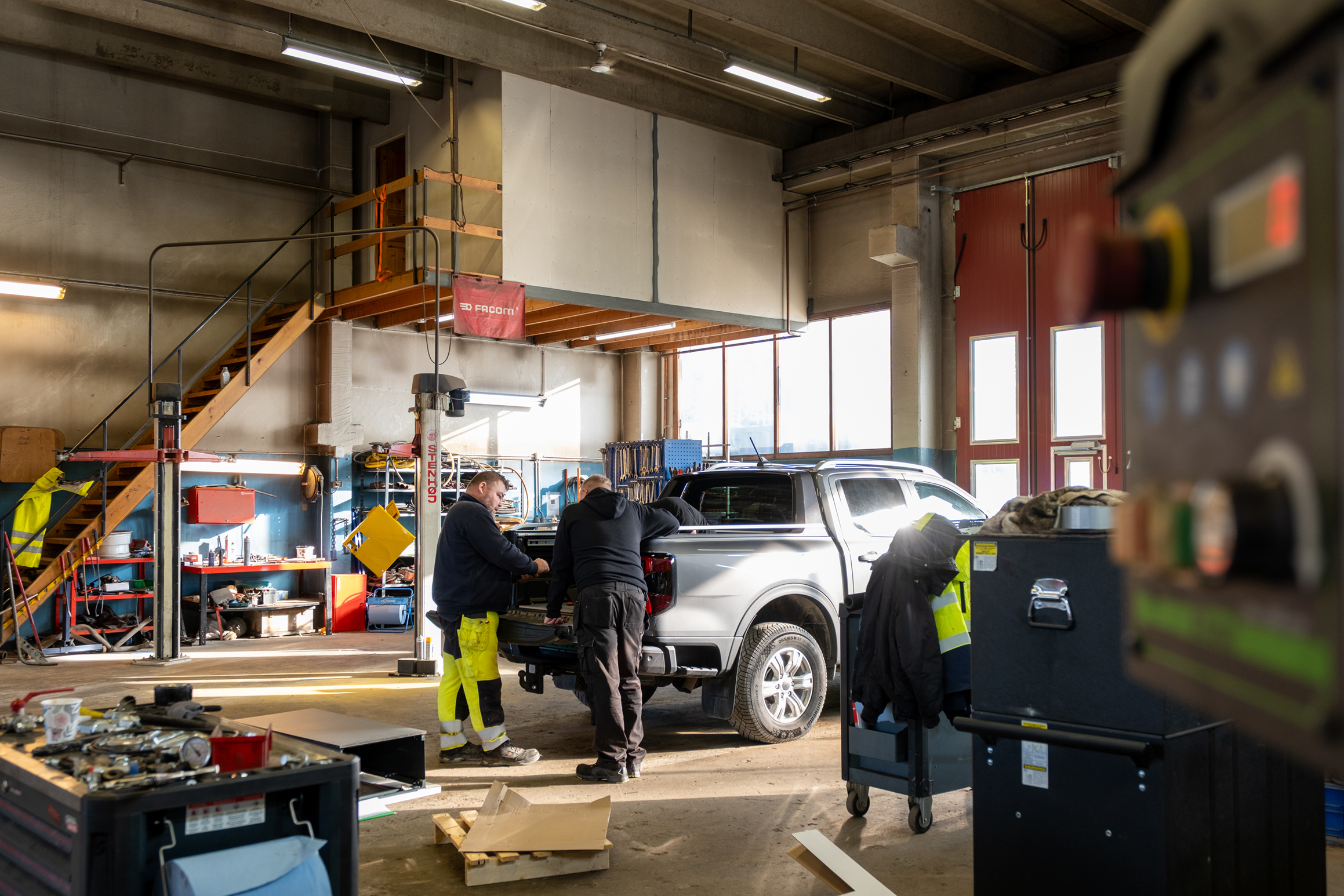 Montering av Toolpack bunngulv og bunnskuff hos Veflen AS. Foto: Stefan Wold